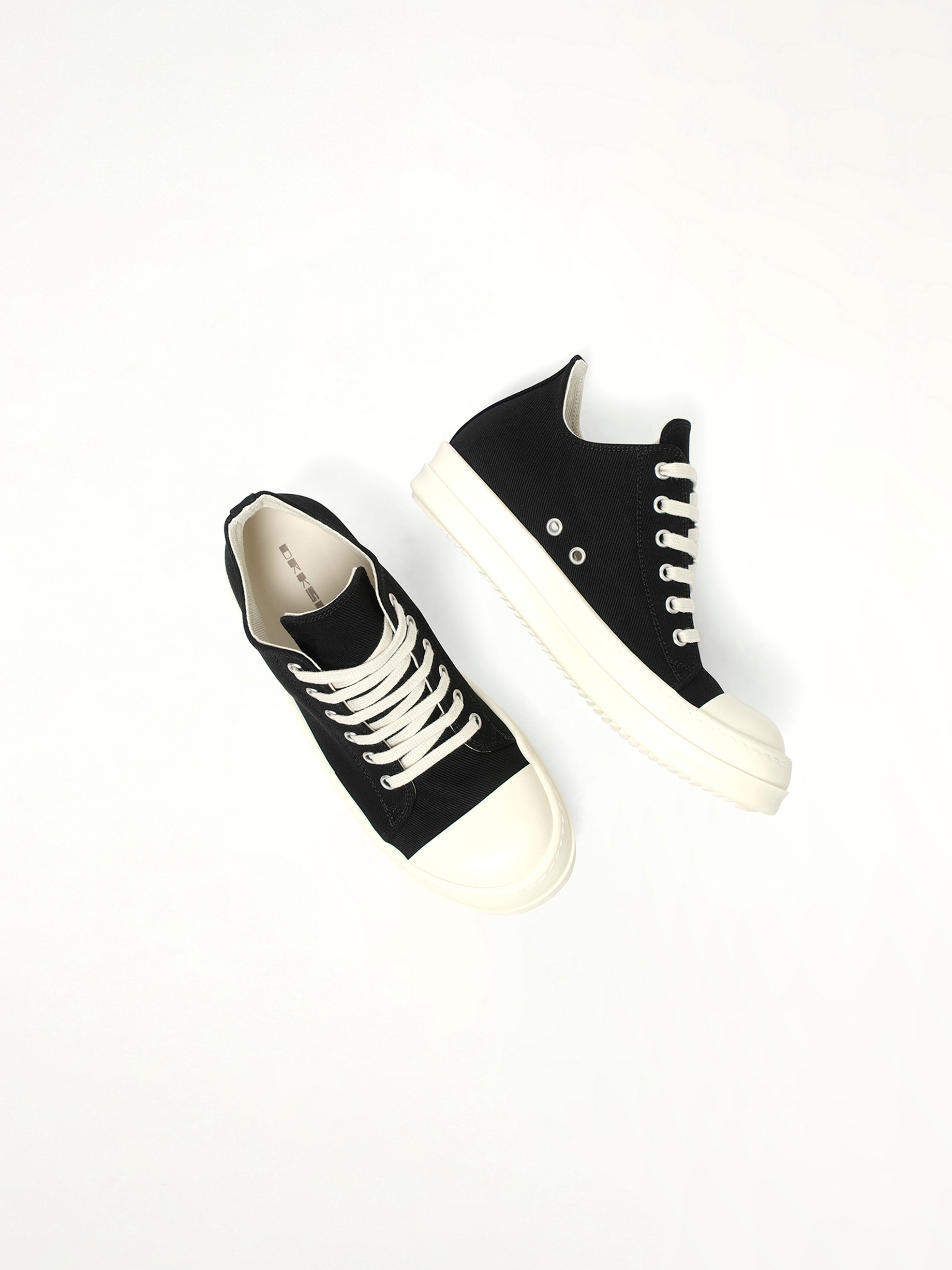 Low Sneaks in Black/Milk/Milk - 4