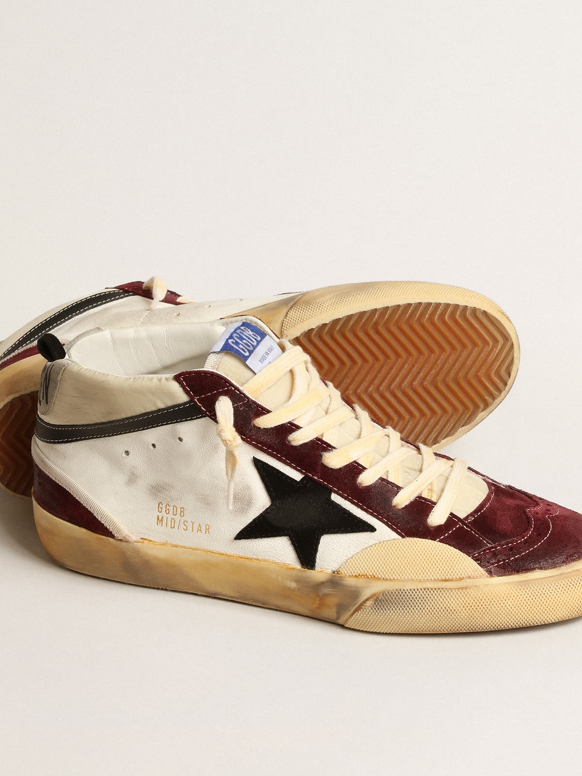 Mid Star in nappa with black suede star and wine-red inserts - 3