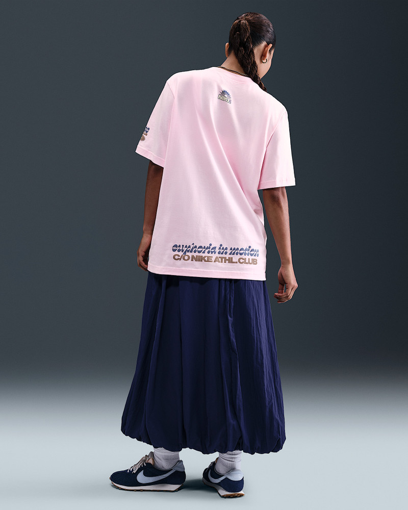Nike Sportswear Essentials Women's Loose T-Shirt 5