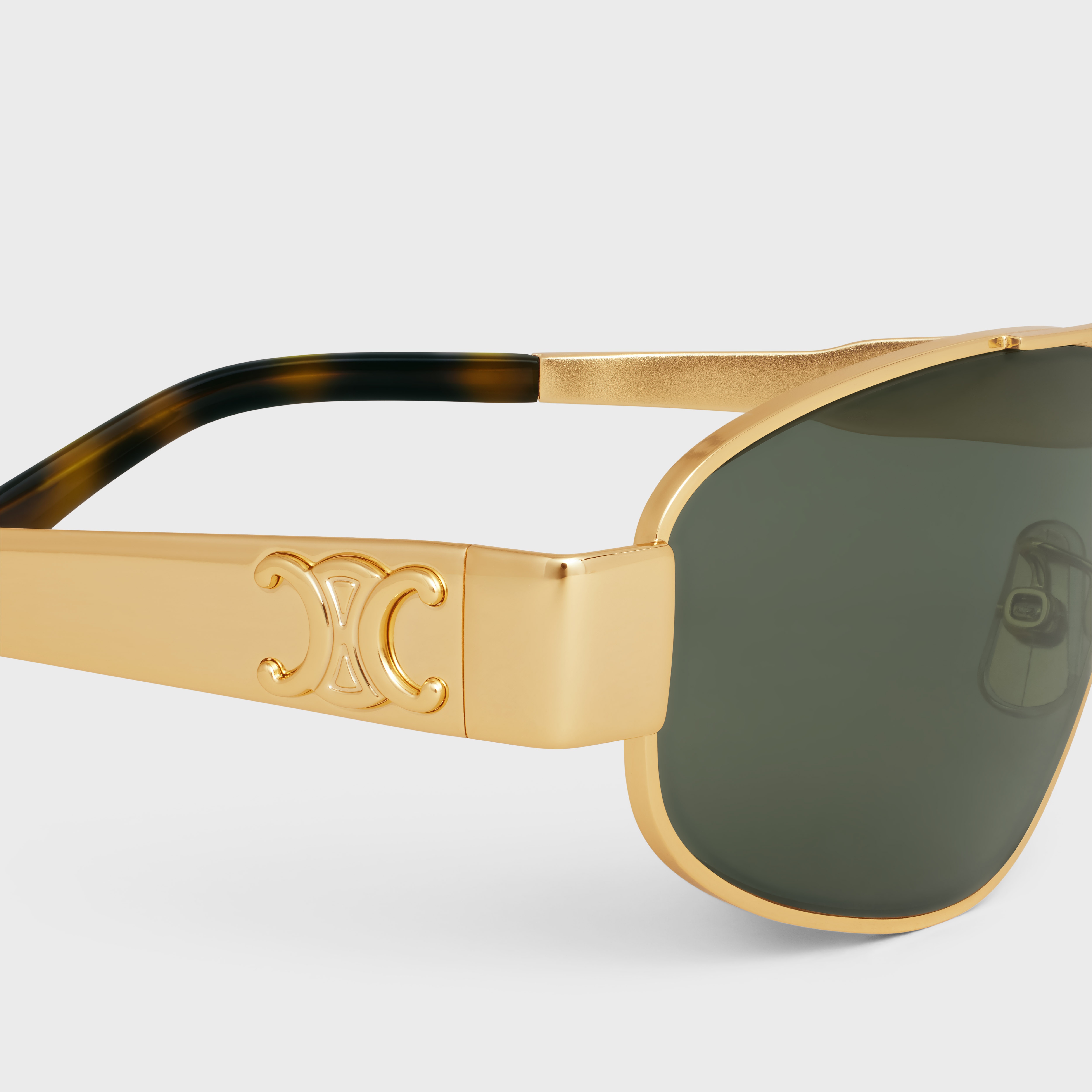 【日本入手困難】TRIOMPHE L 03 SUNGLASSES IN L CELINE Triomphe Metal 03 Sunglasses in Metal | REVERSIBLE