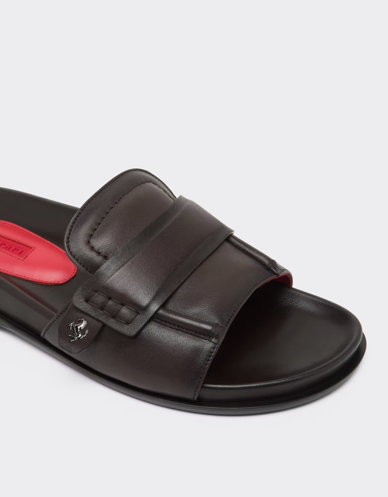 Leather Slider with Prancing Horse 5