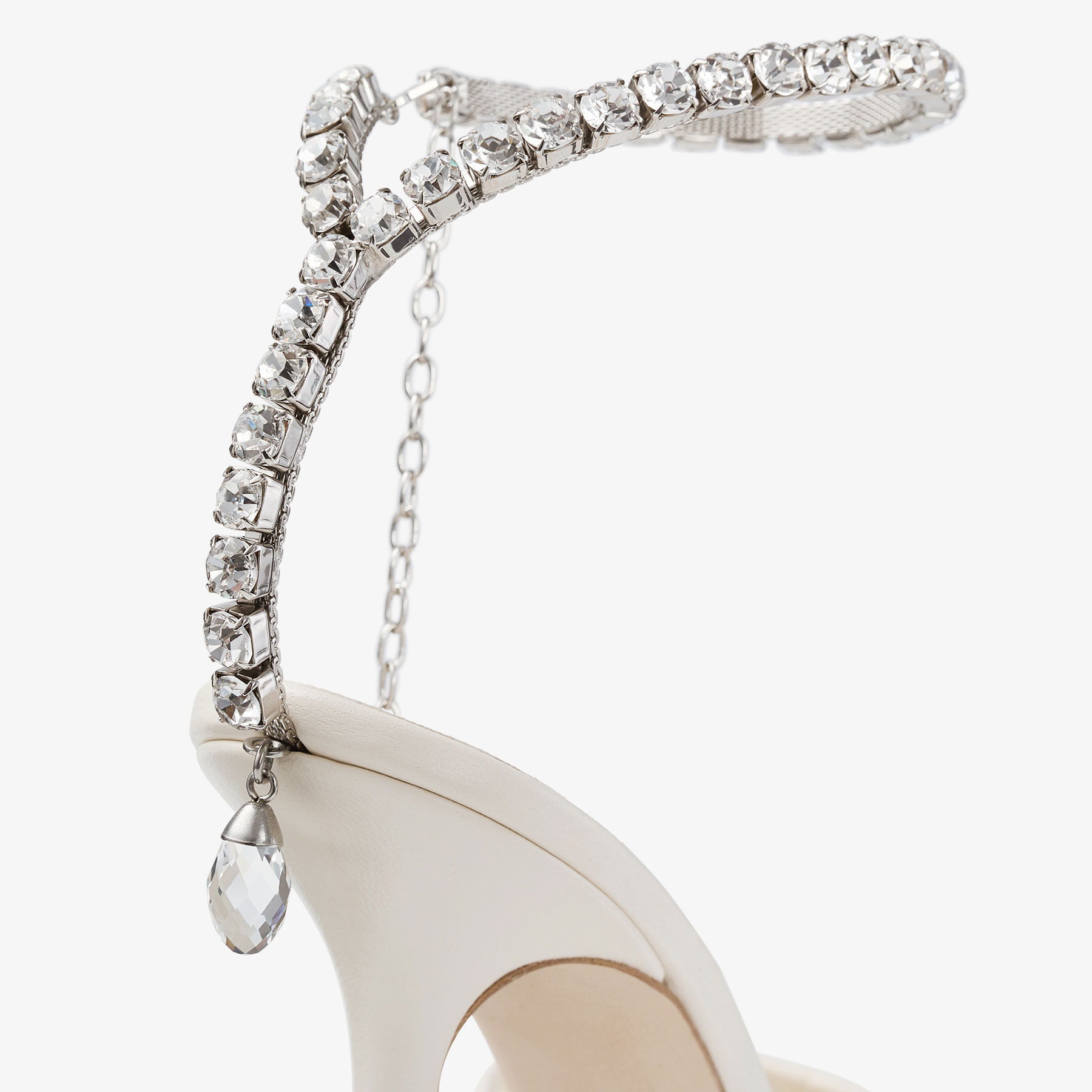Saeda 100
Ivory Tulle Crystal Pumps - 4