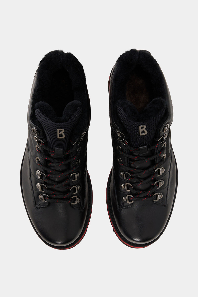 Courchevel Lace-up boots in Black 6