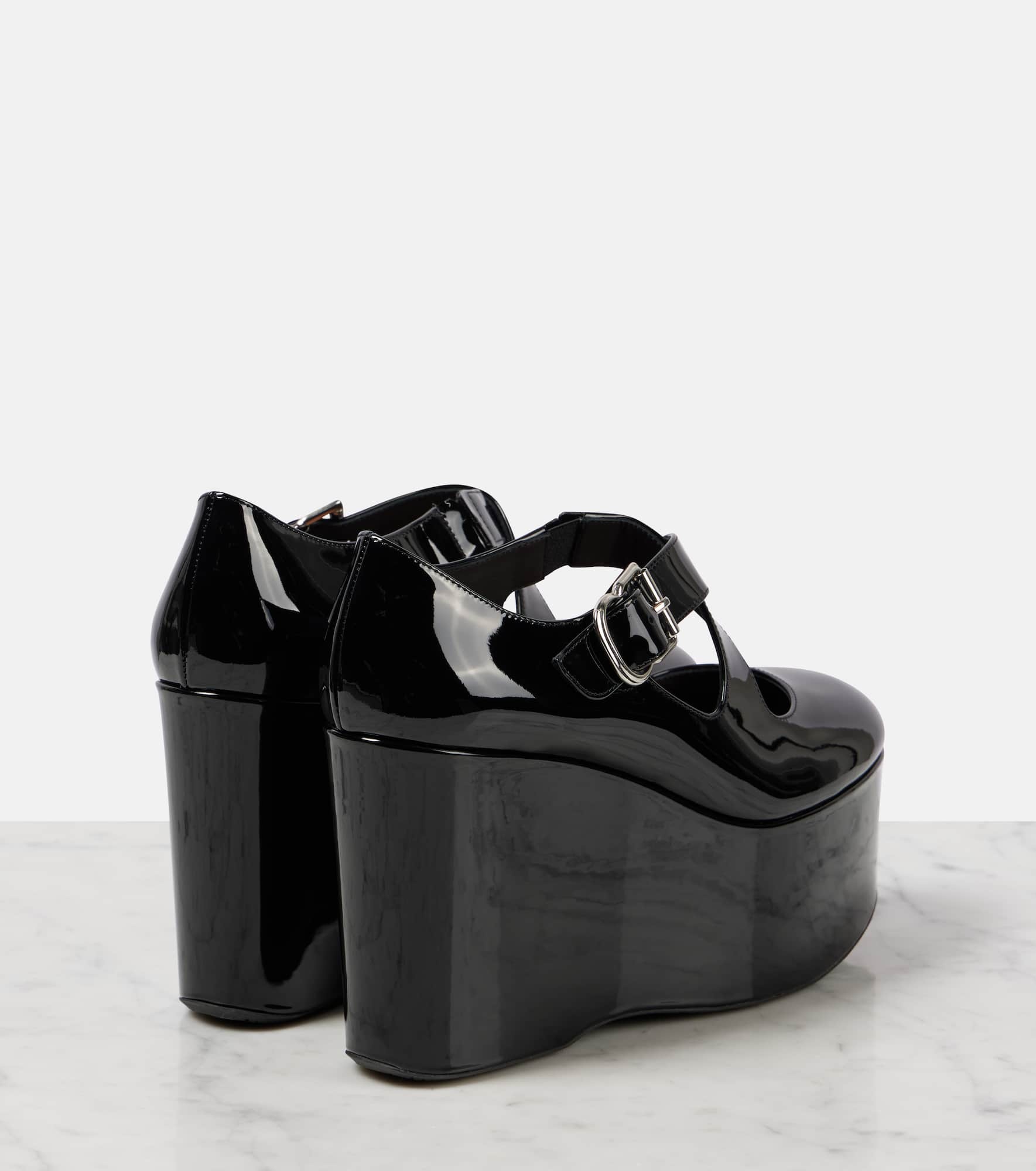 Criss Cross patent leather wedges - 2
