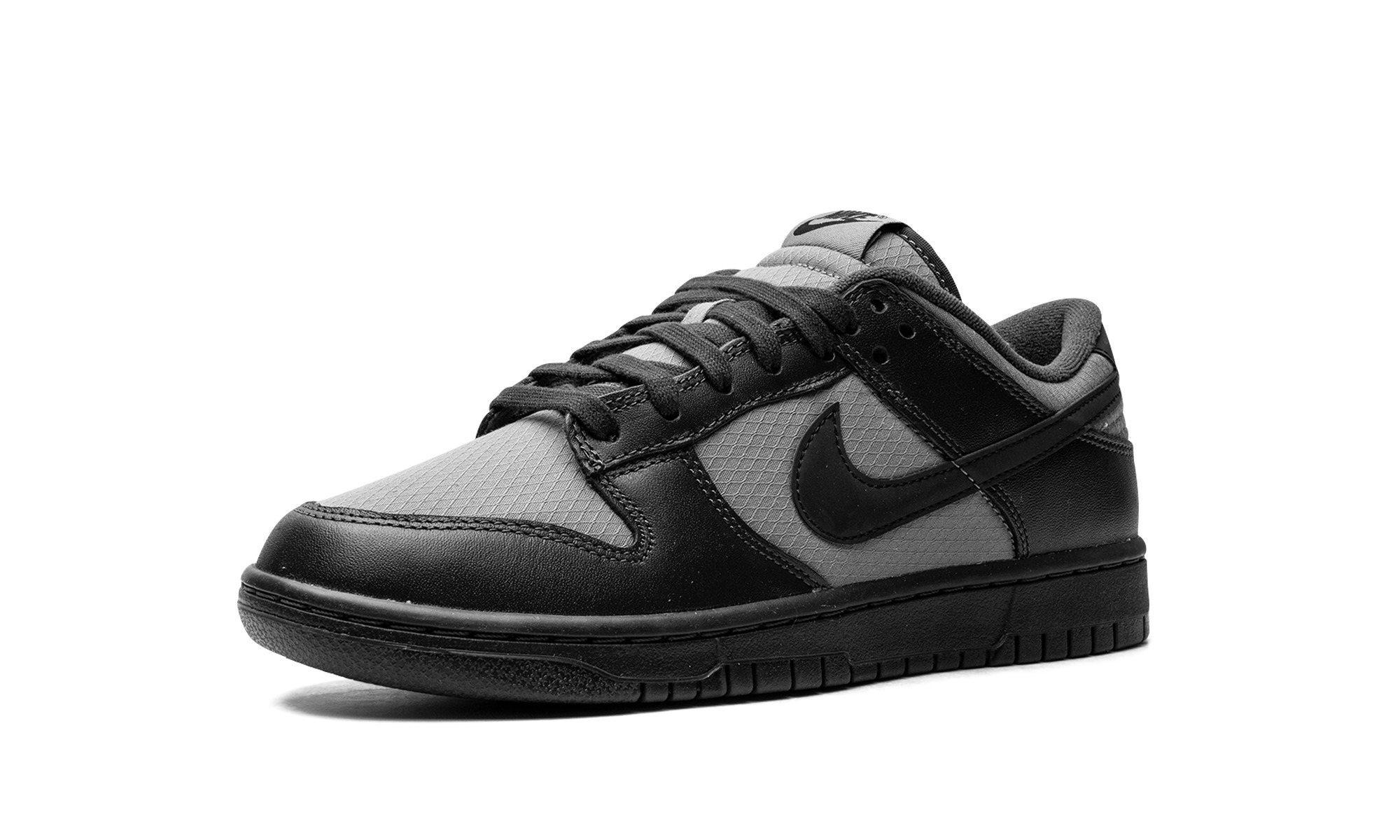 Dunk Low Retro SE - 4