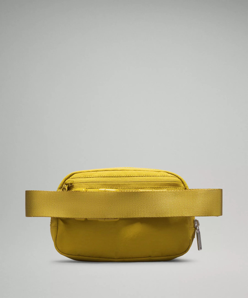 Everywhere Belt Bag 1L 3