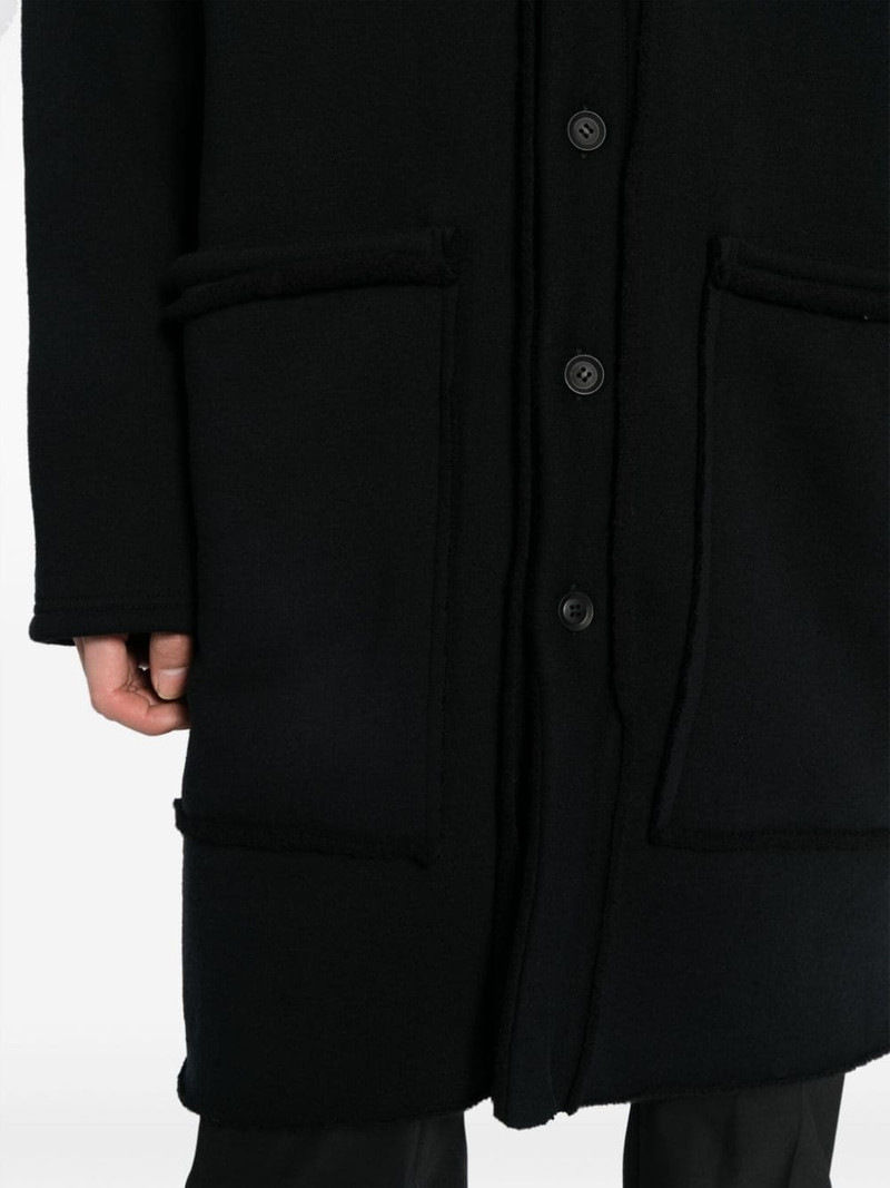 익지않는 가장자리 뜨개질을 한 cardigan 5