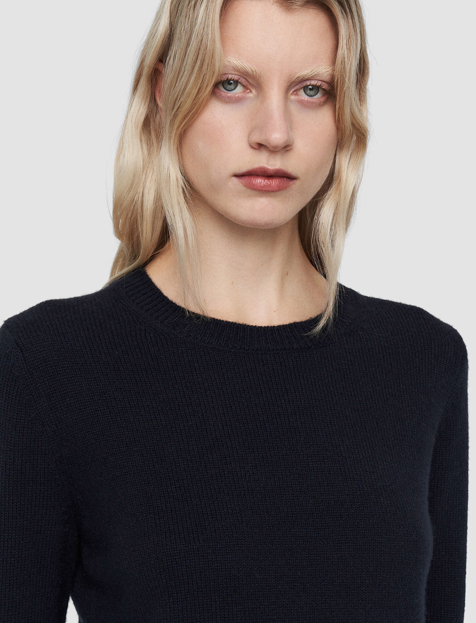 Pure Cashmere Round Neck Jumper - 5