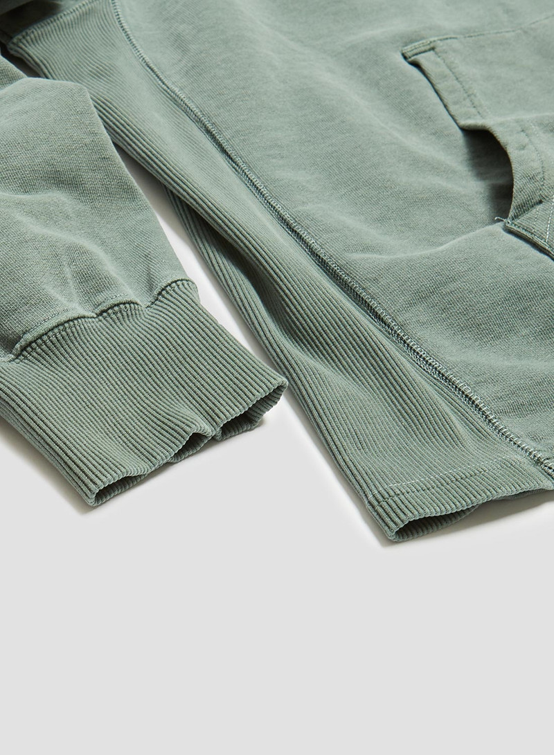 Training Sweater in Sports Green 9