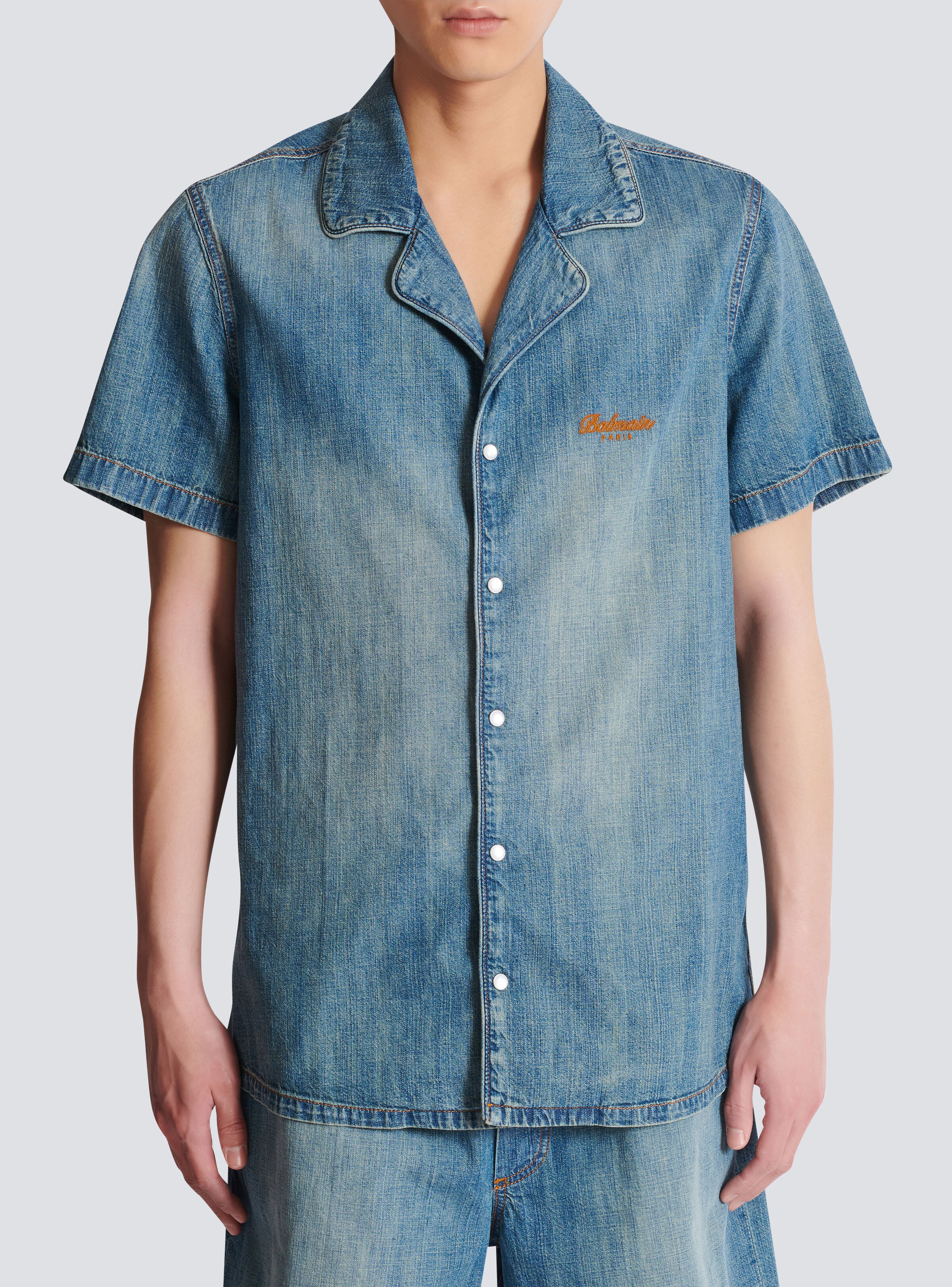Short-sleeved pyjama shirt in faded denim - 5