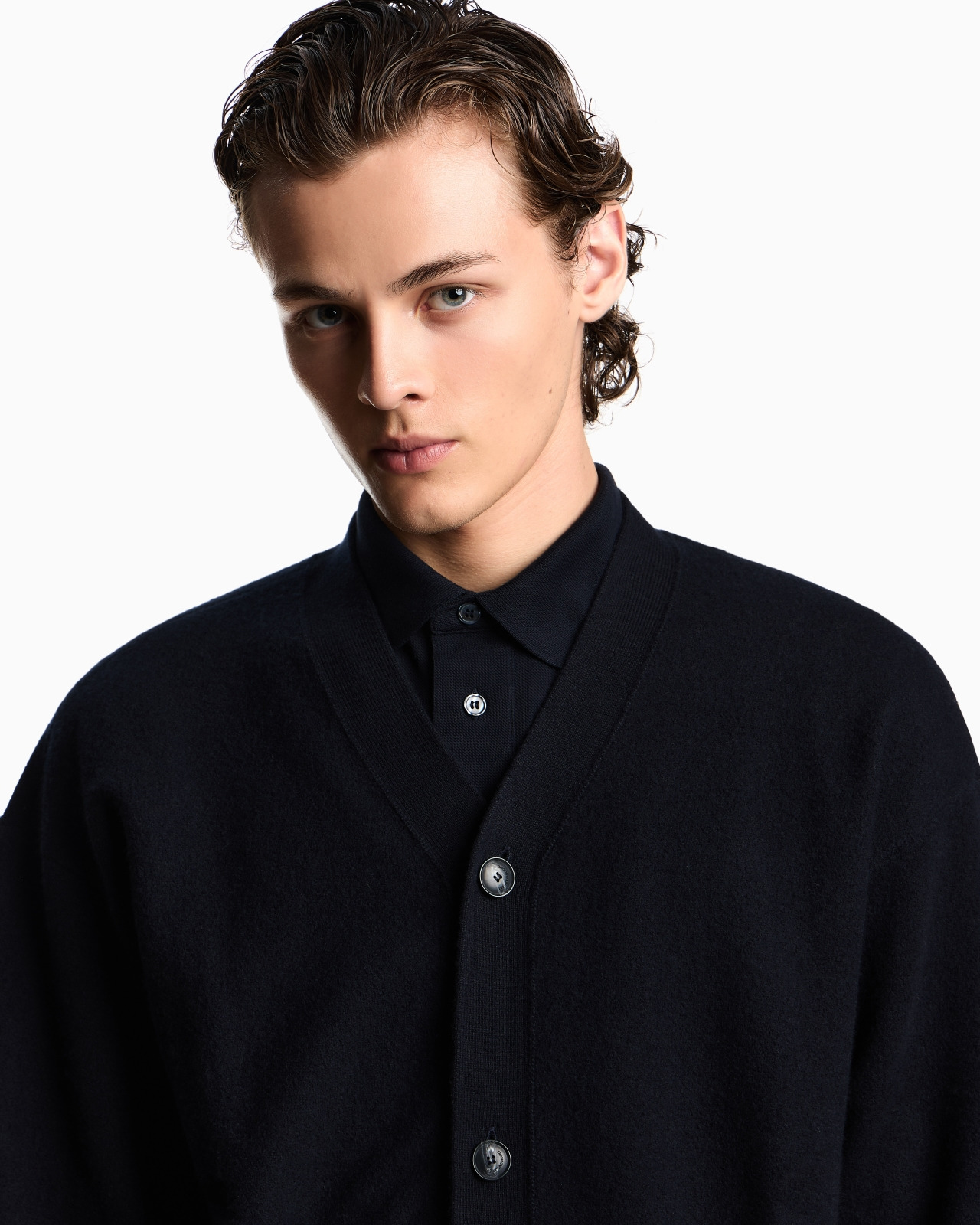 V-NECK CARDIGAN MADE OF PLUSH-KNIT VIRGIN WOOL - 5