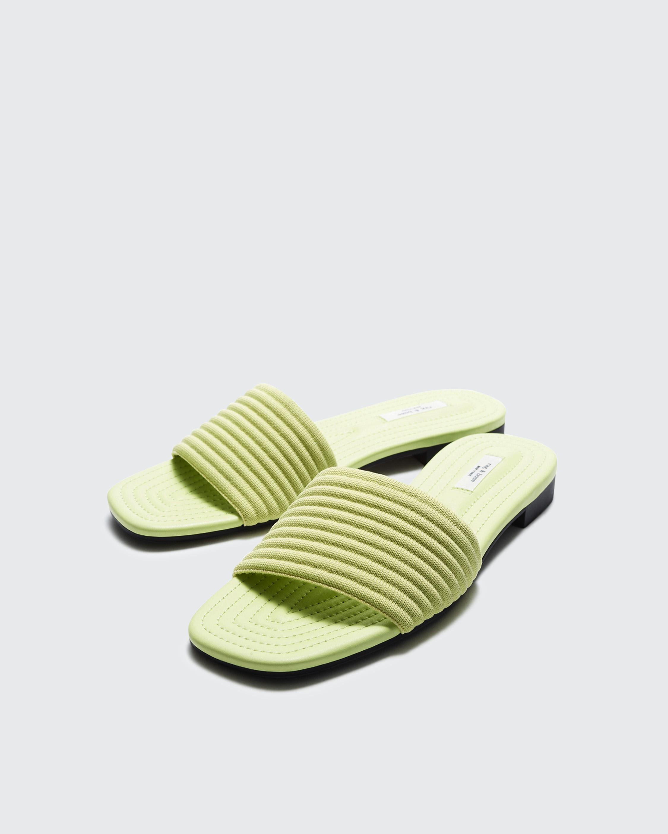 Ellis Slide - Stretch Webbing
Flat Sandal - 3