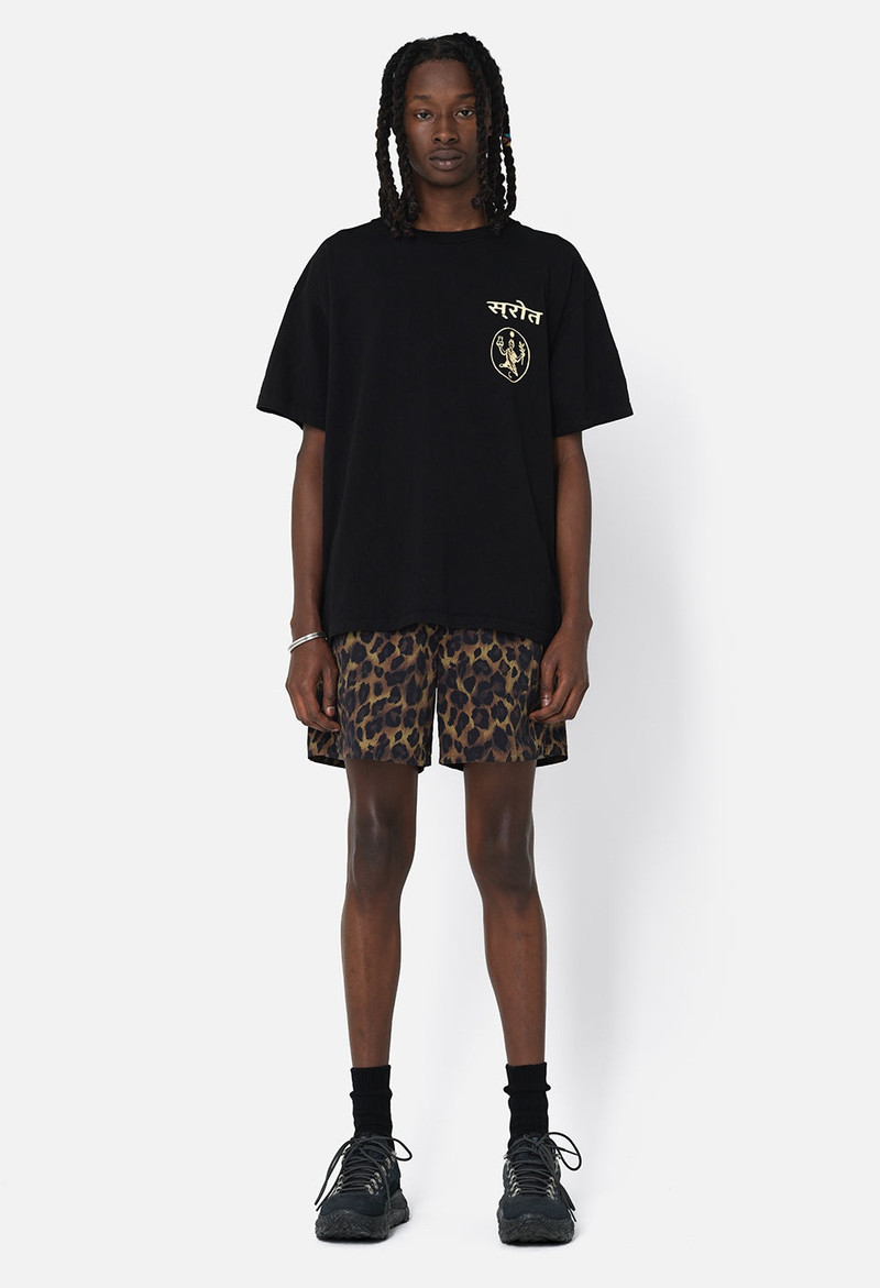 John Elliott NEPAL UNIVERSITY TEE outlook