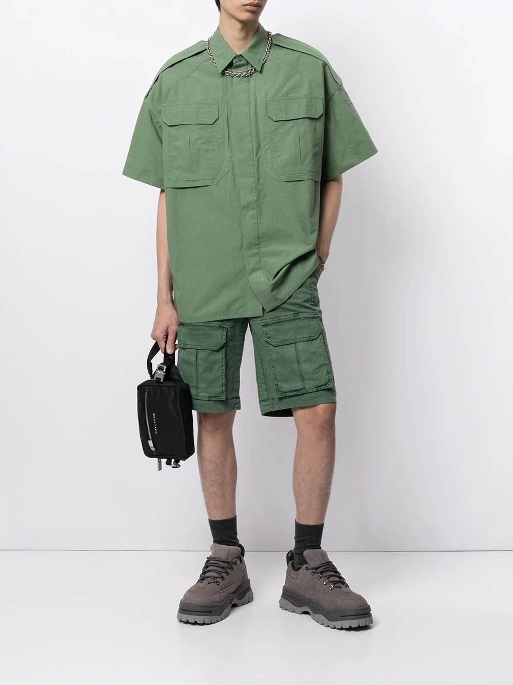 knee-length cargo shorts - 2