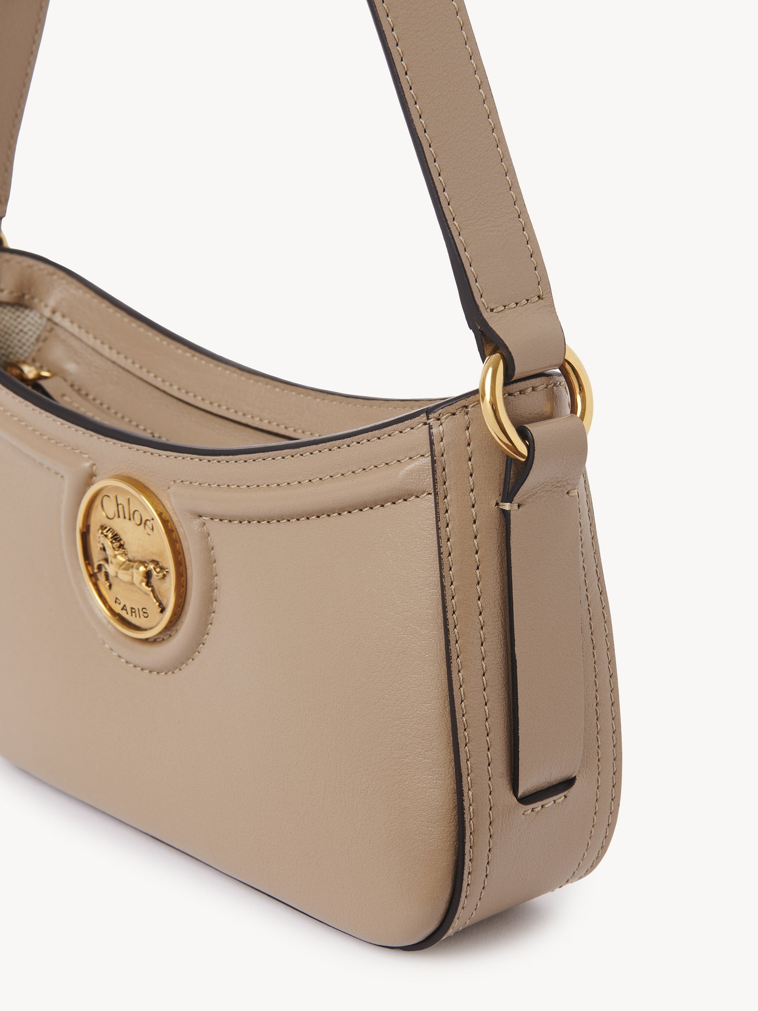 HORSE MEDAL SHOULDER BAG IN GRAINED LEATHER - 3