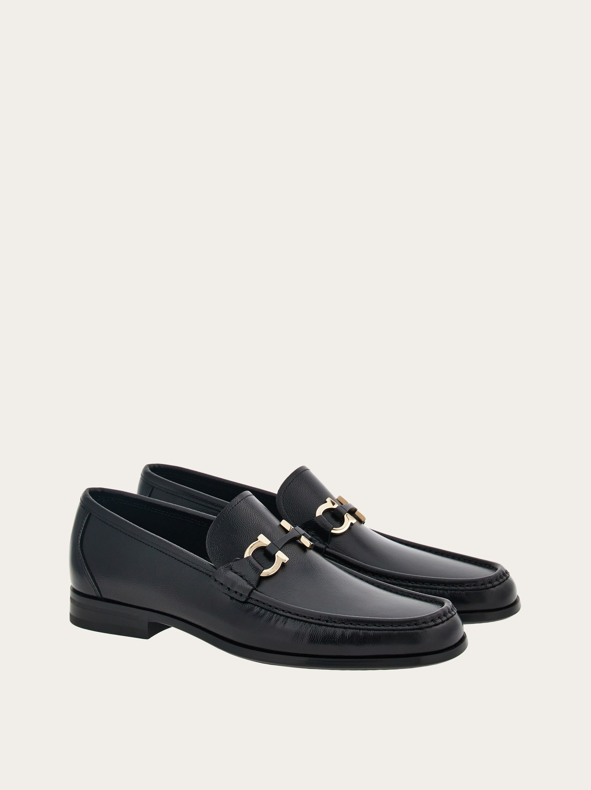 FERRAGAMO Moccasin with Gancini ornament | REVERSIBLE