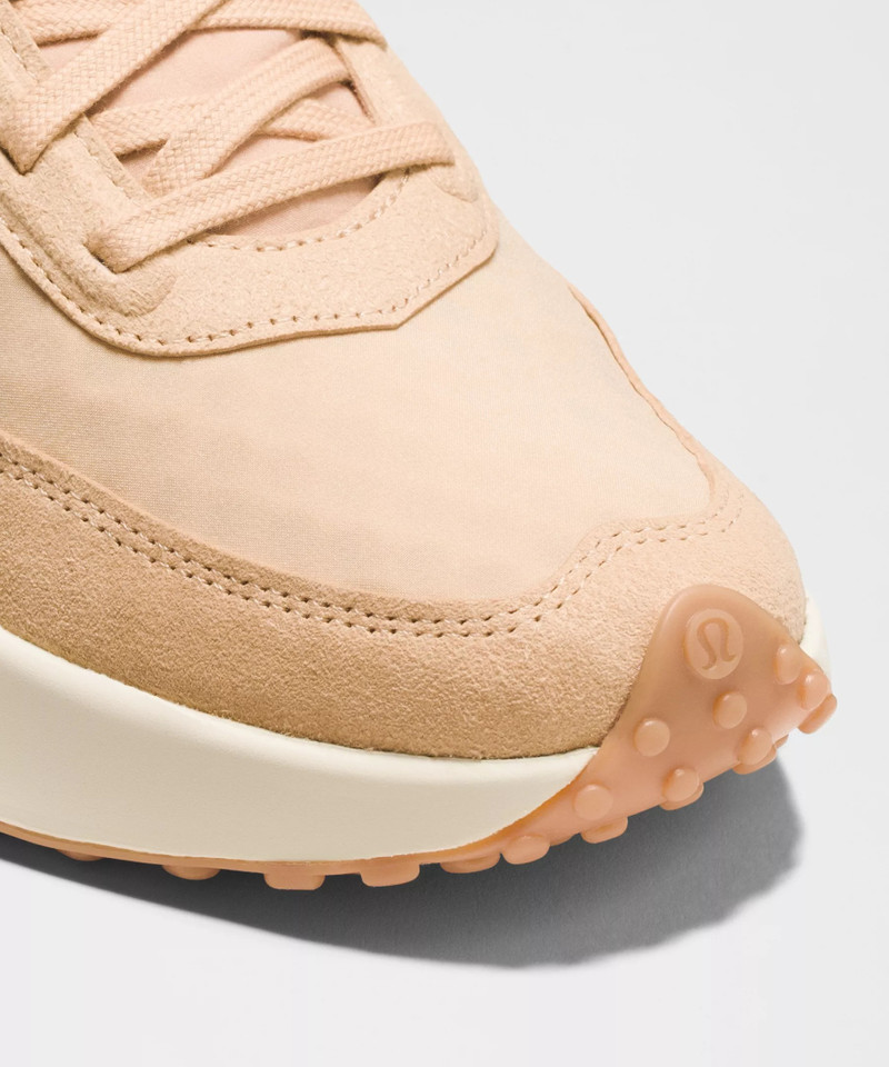 Women's CrossCity Sneaker 8