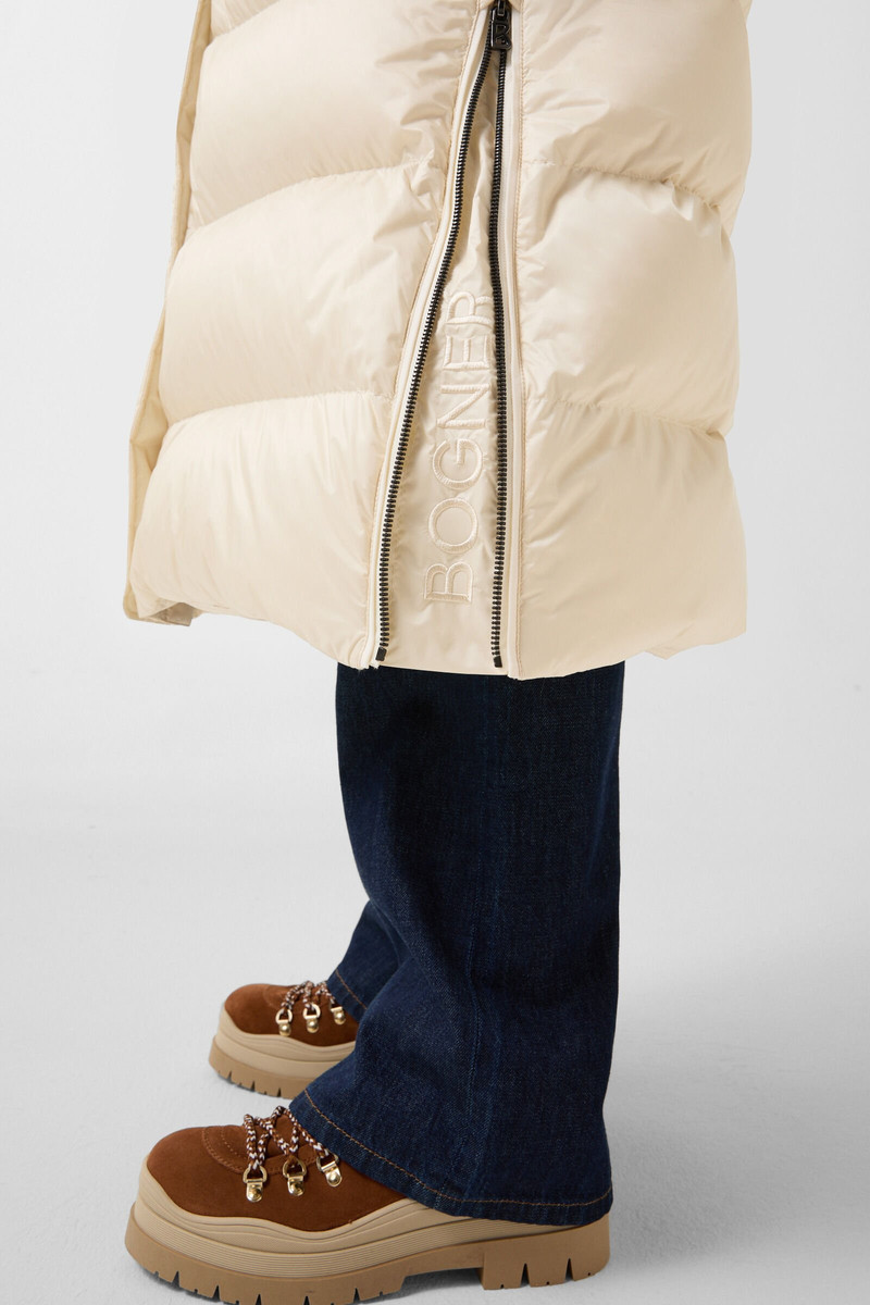 Jonna down coat in Cream 6