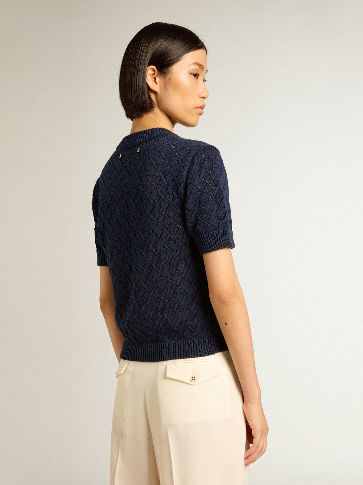 Open-weave knit with midnight blue argyle pattern - 4