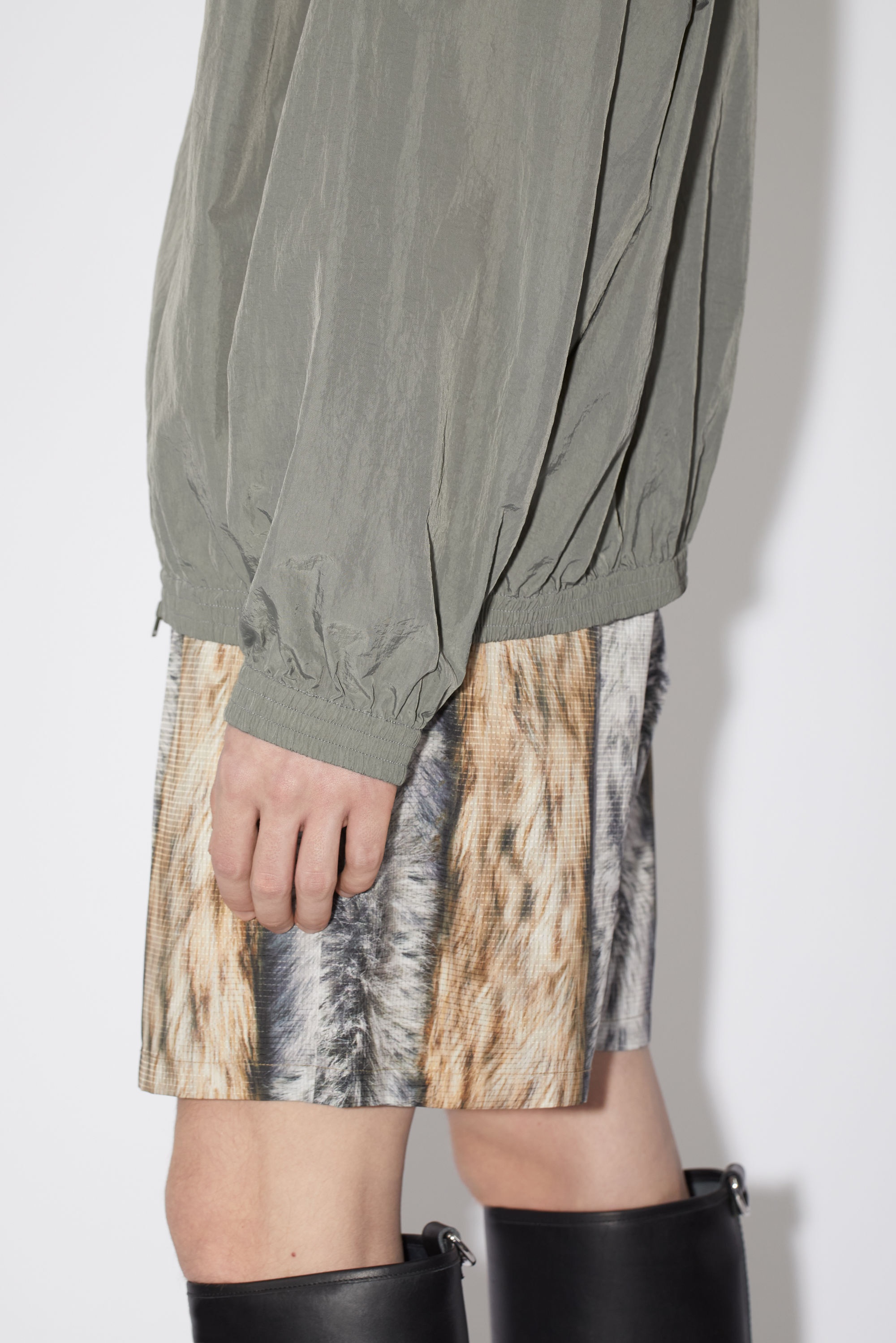 Nylon zippered jacket - Fox grey - 6