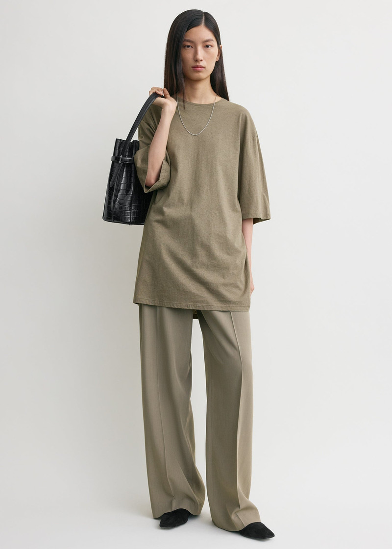 Totême Relaxed tee dress taupe outlook