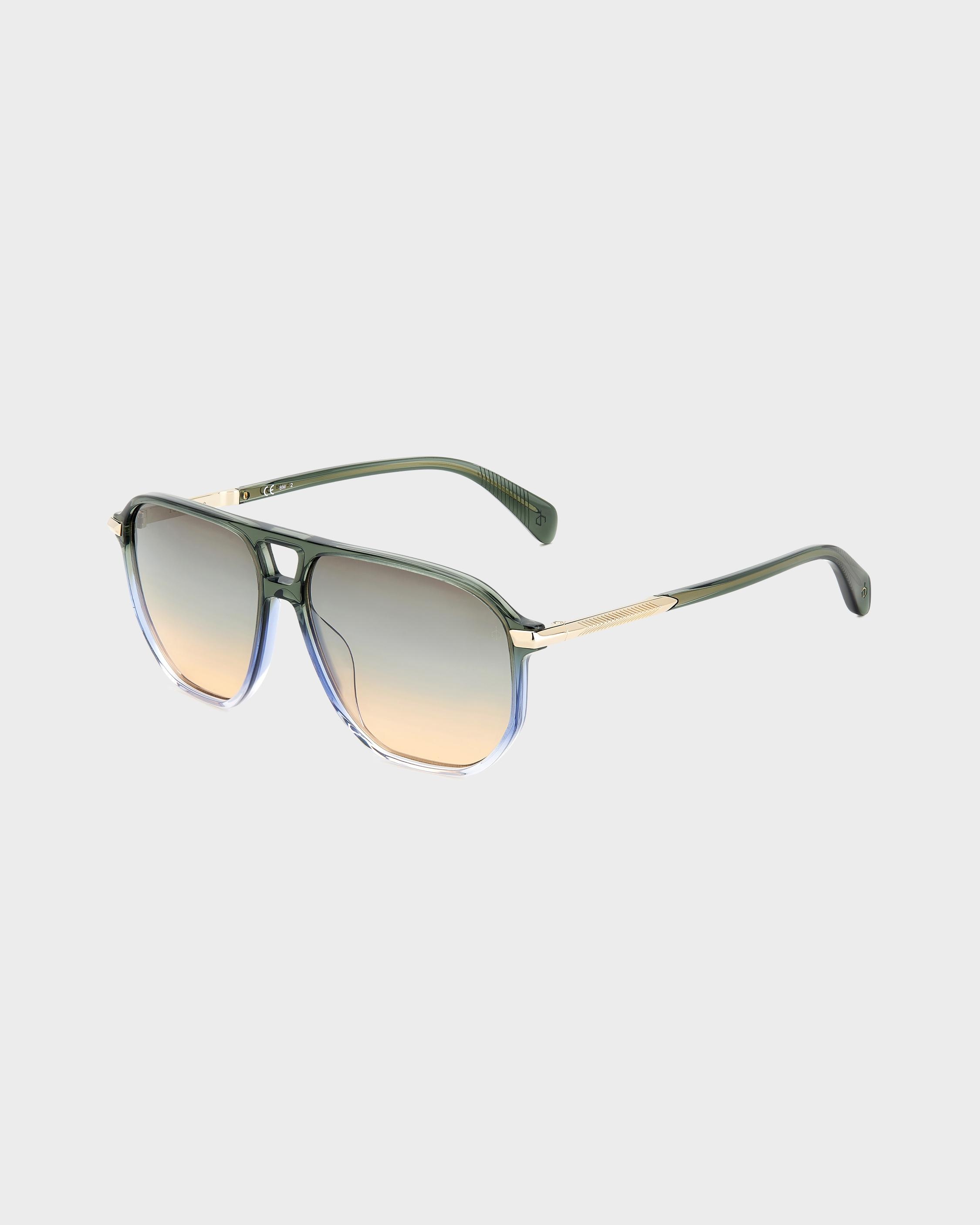 Maeve
Navigator Sunglasses - 1