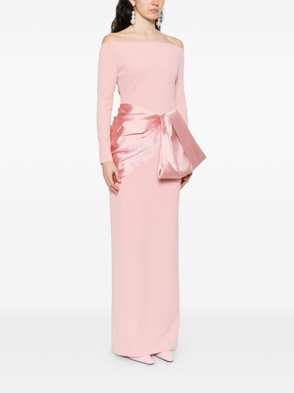 Kori bow-detail off-shoulder maxi dress - 3
