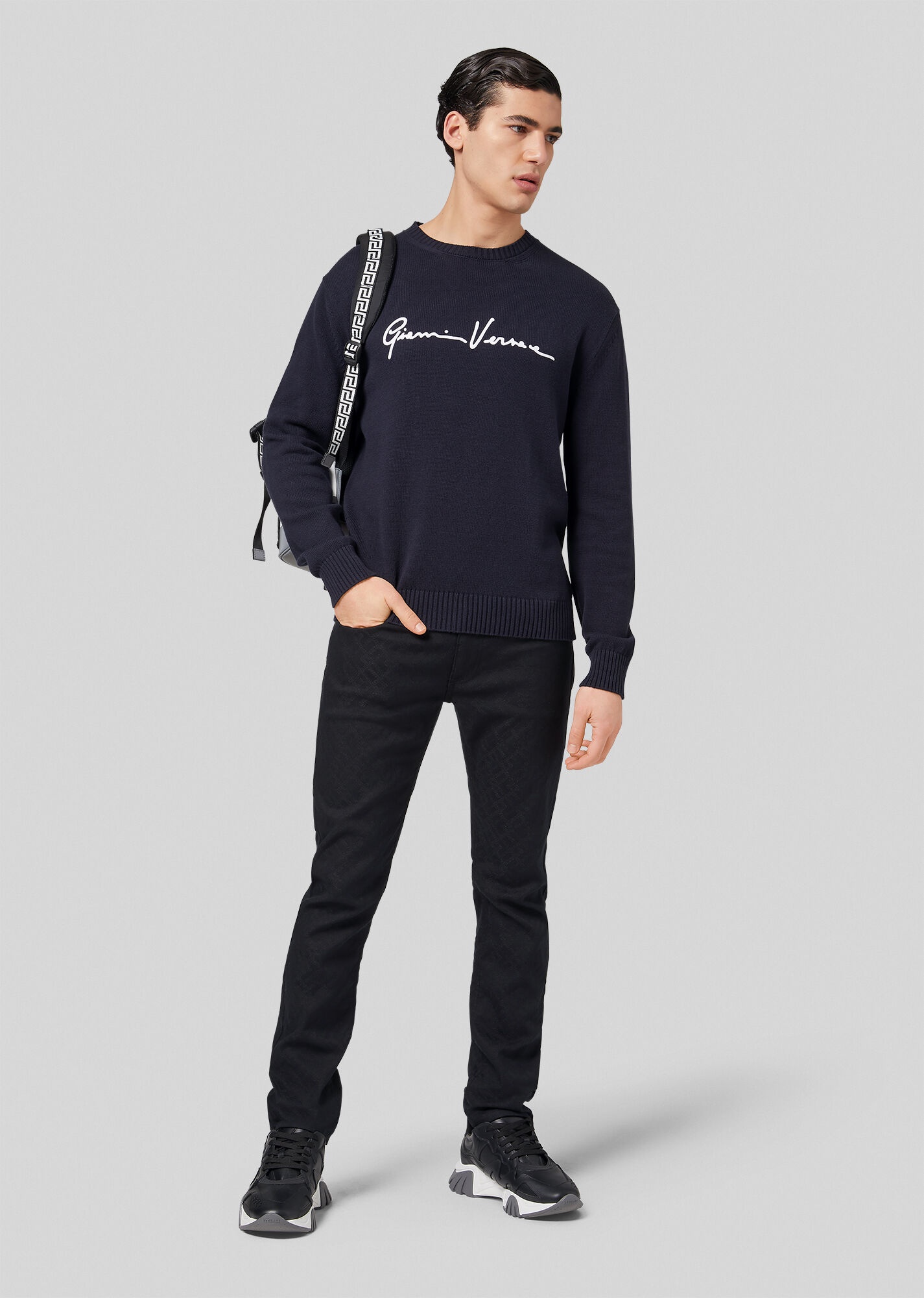 GV Signature Sweater - 2