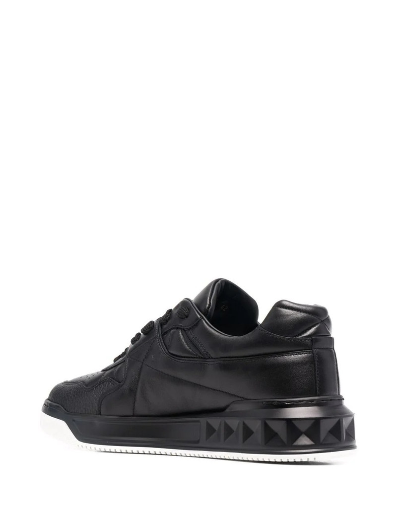 Roman Stud 낮 정상 운동화 3