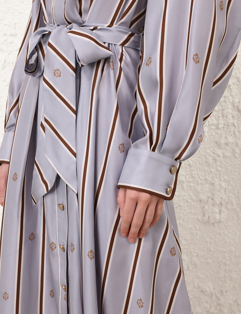 EMBLEM TUCK MIDI DRESS 5