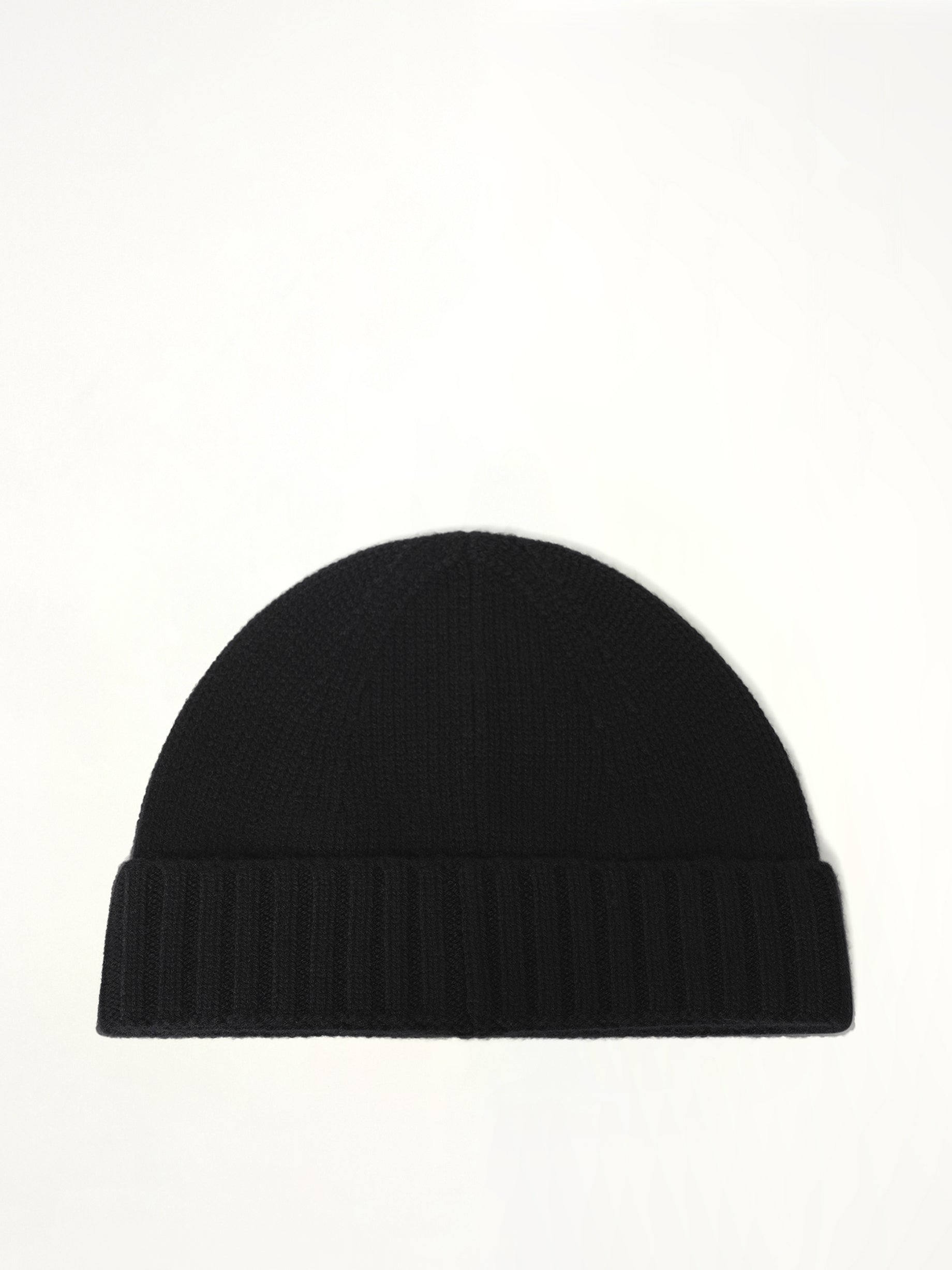 N10001 Stone Island Beanie in Black - 2
