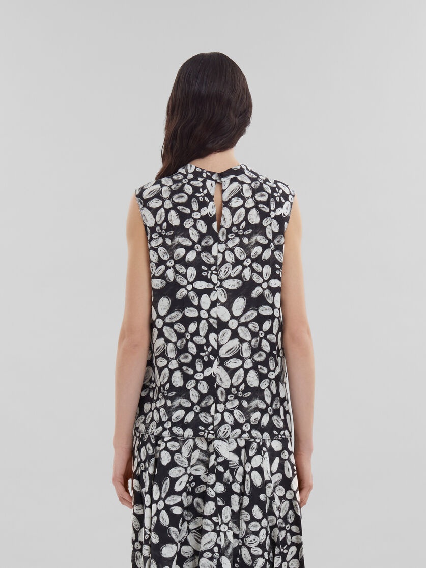 BLACK SATIN-BACK CRÊPE SLEEVELESS TOP WITH BLOOMING PRINT - 3