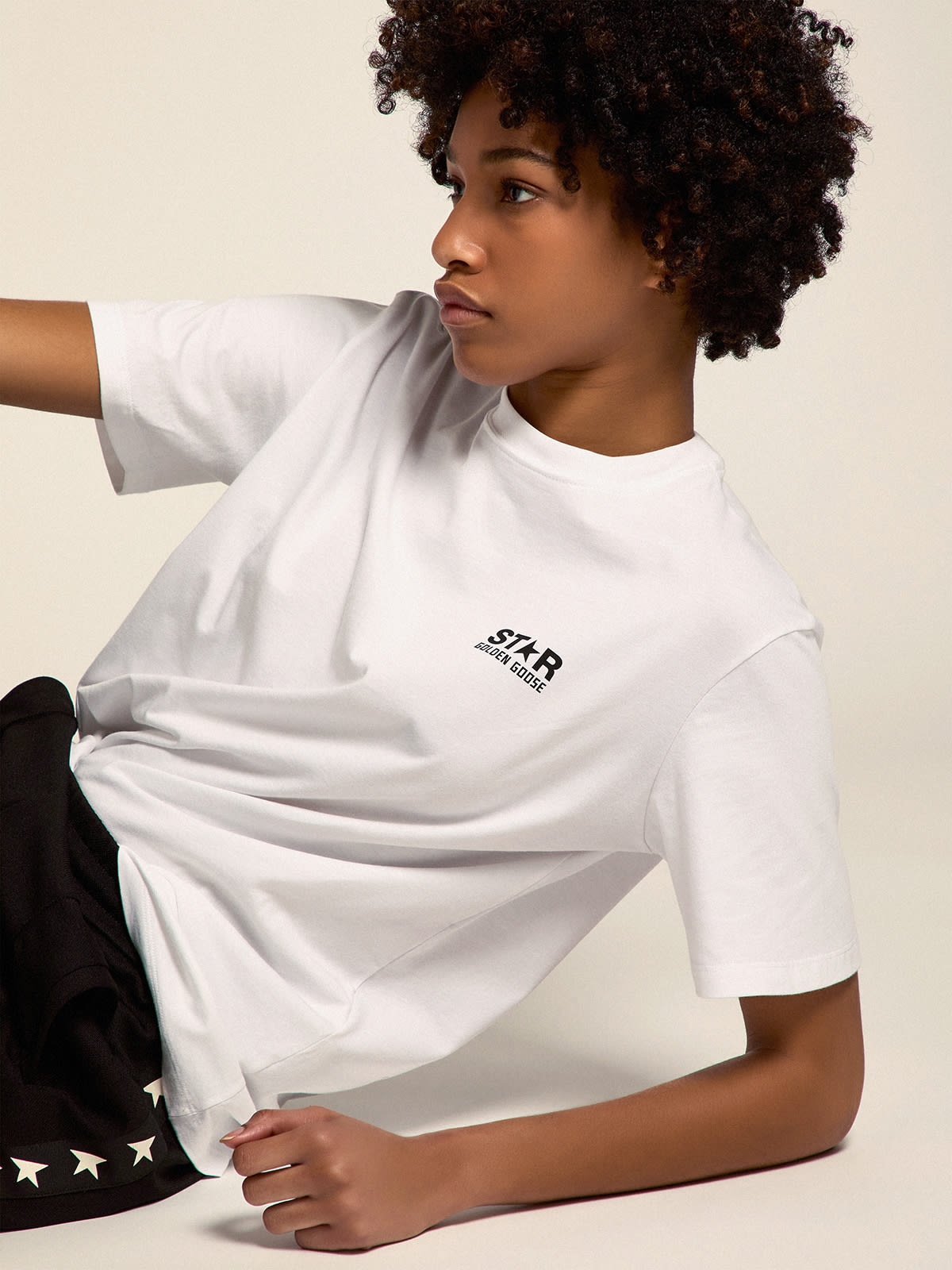 Women's white T-shirt with contrasting black logo and star - 3