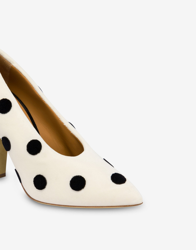 EMBROIDERED VELVET PUMPS 3