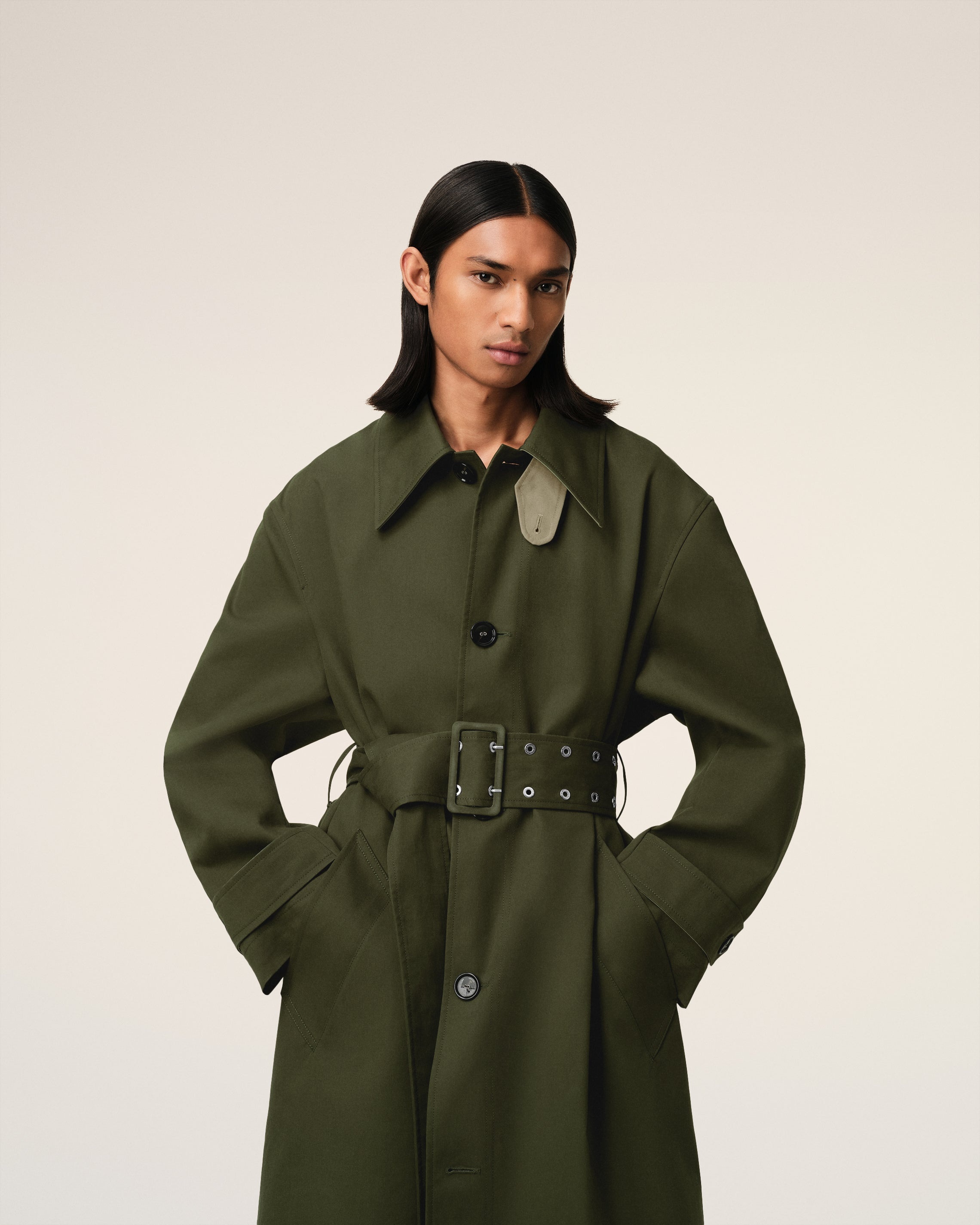 【関税込み】AMI Paris グリーン Belted Mac コットン コート AMI Paris GREEN COTTON BELTED MAC | REVERSIBLE