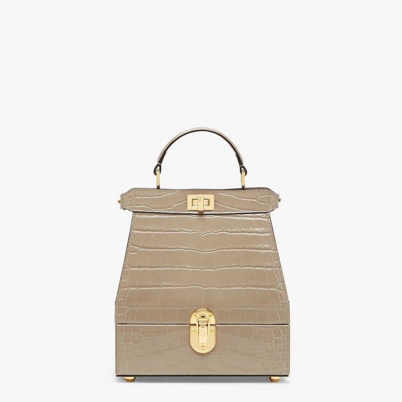 Peekaboo ISeeU Petite Trunk 1