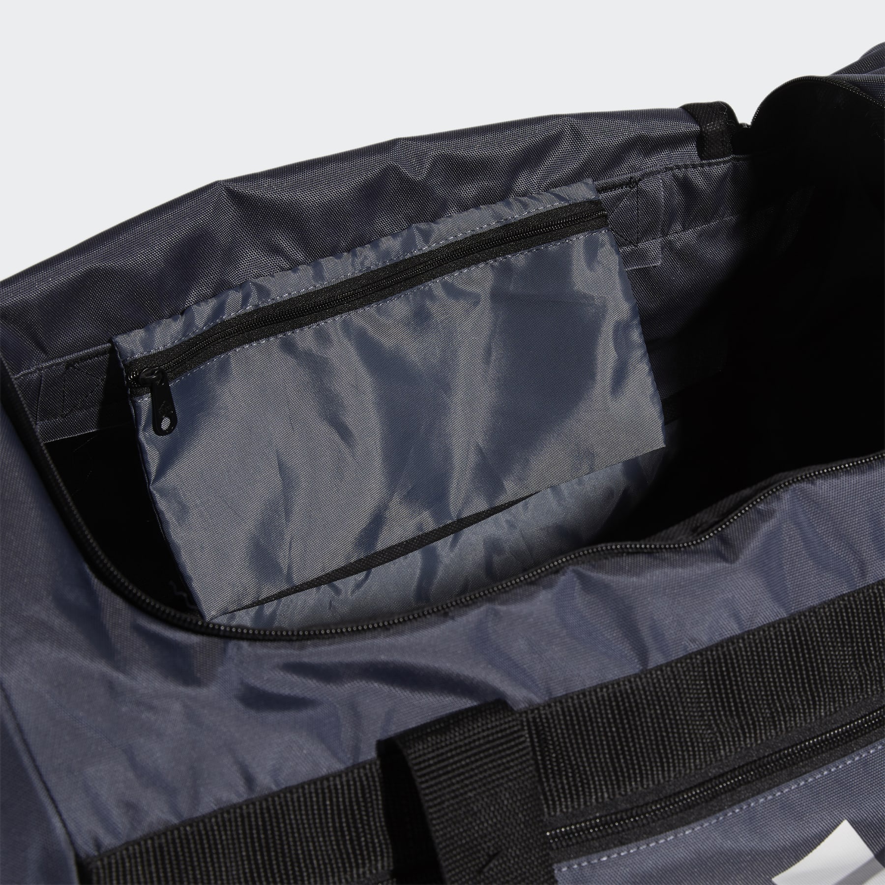Defender Duffel Bag Medium - 5