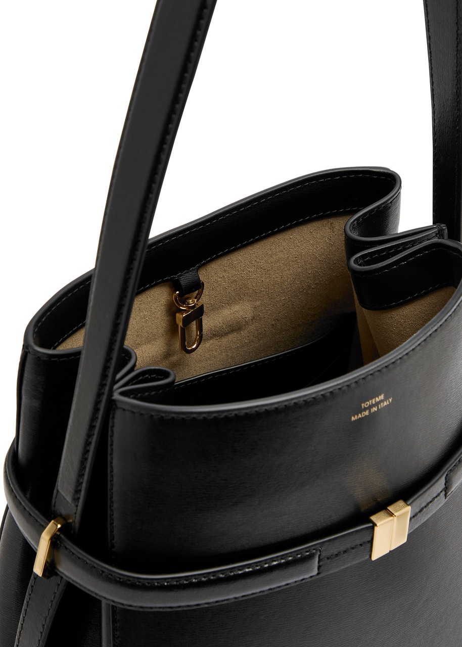 Toteme Belted Leather Bucket bag - 4