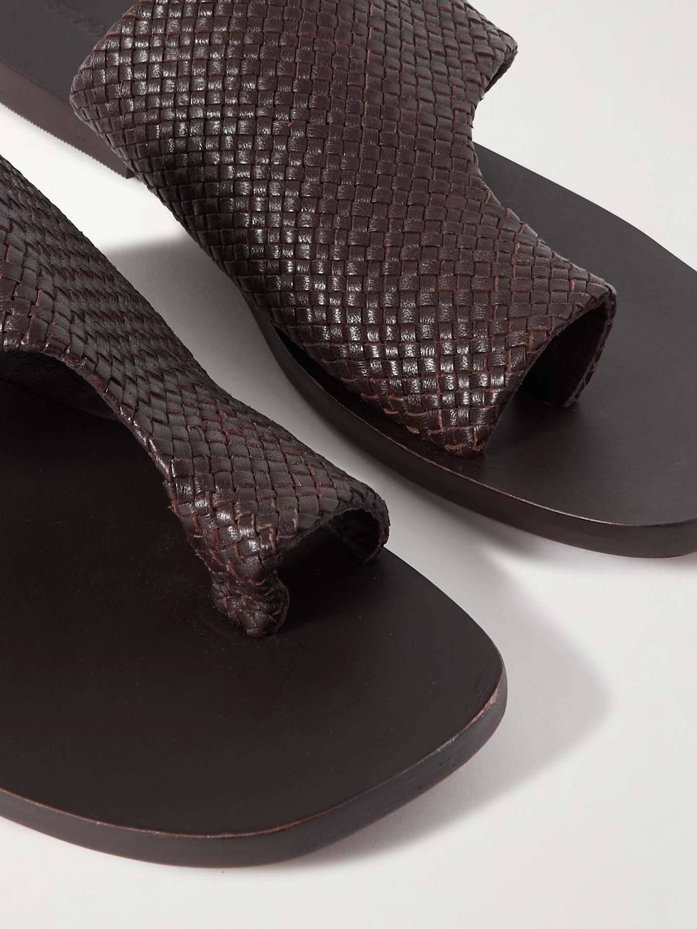 Asymmetric woven leather slides - 4
