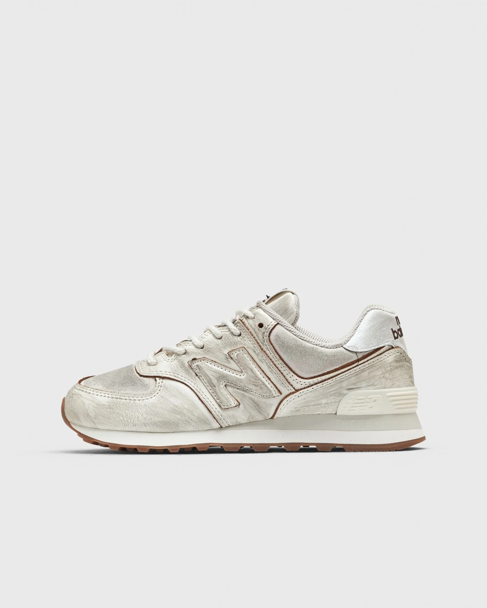 WMNS 574 - 1