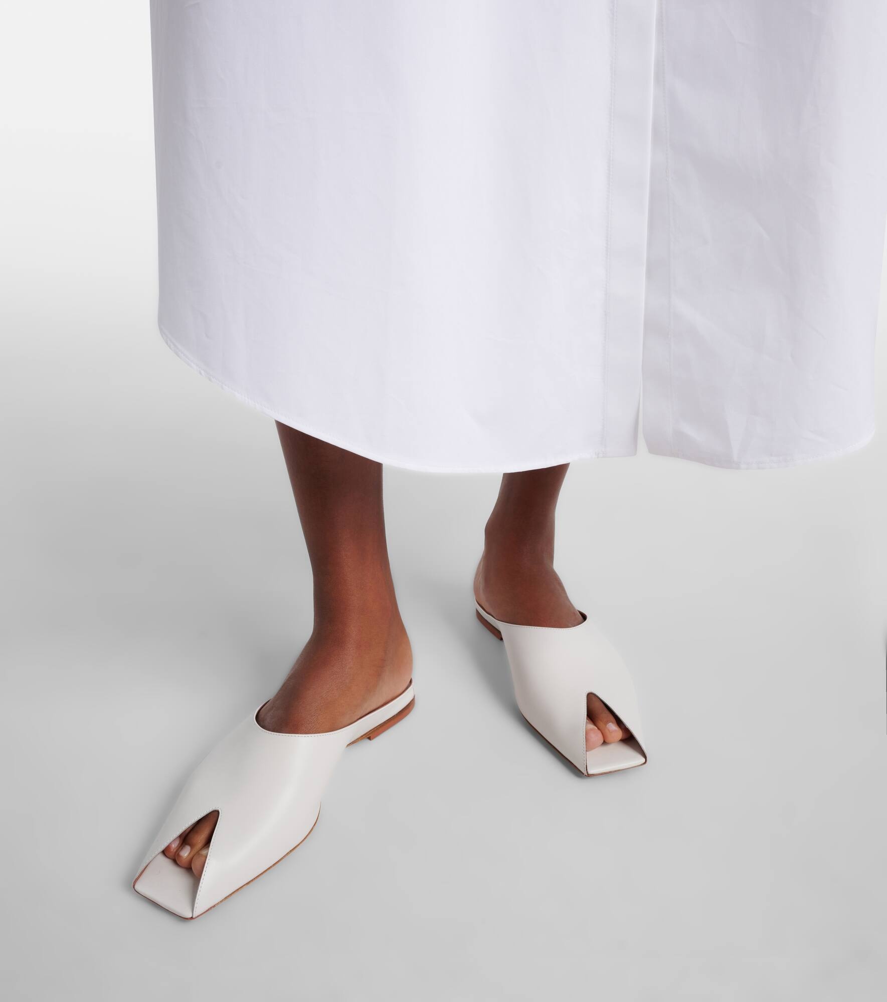 Leather peep-toe mules - 4