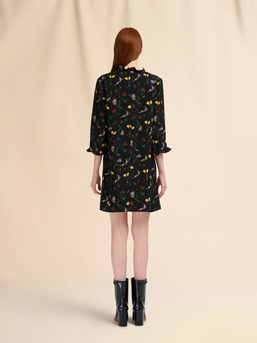 BLACK ENVERS SATIN MINI DRESS WITH TULIPS AND HARES PRINT - 3