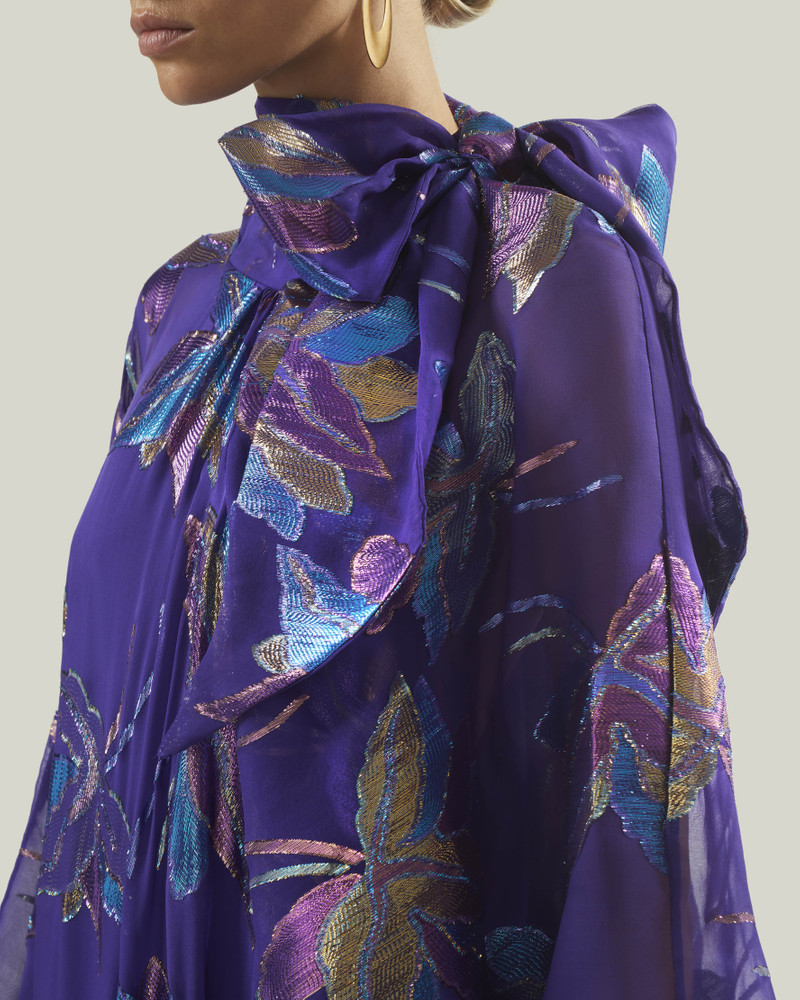 Stevie Kaftan in Violet 4
