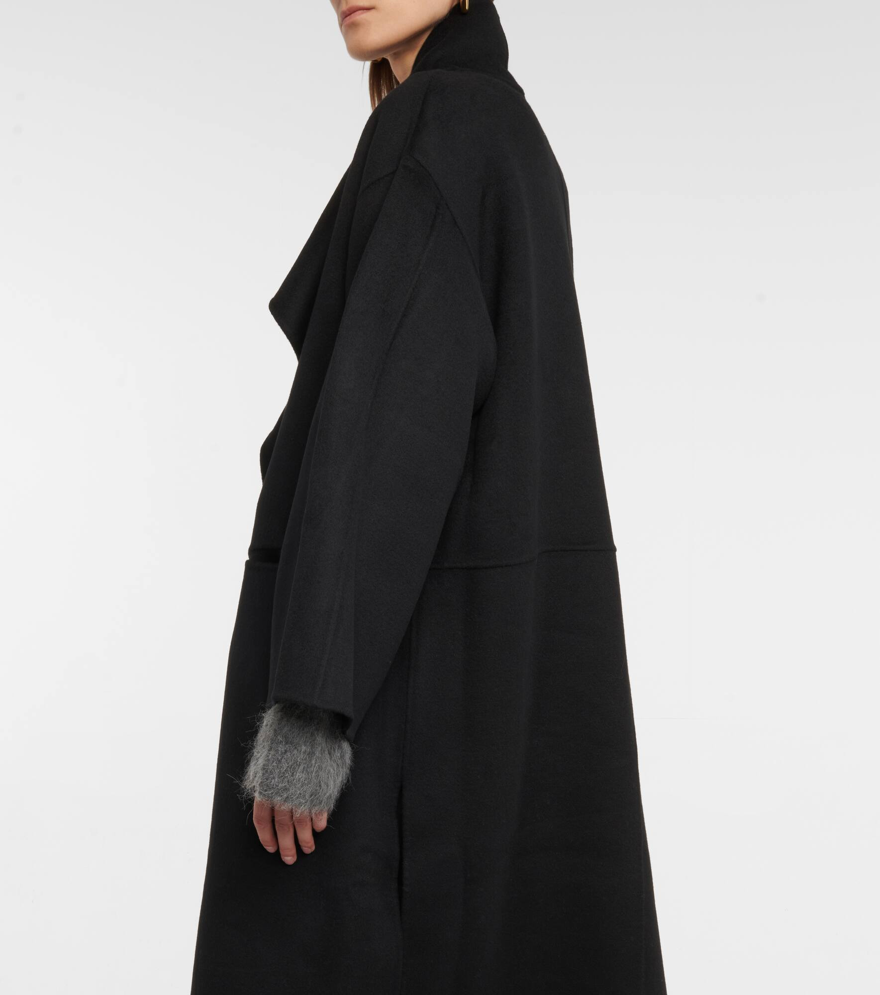 Signature wool and cashmere coat - 4