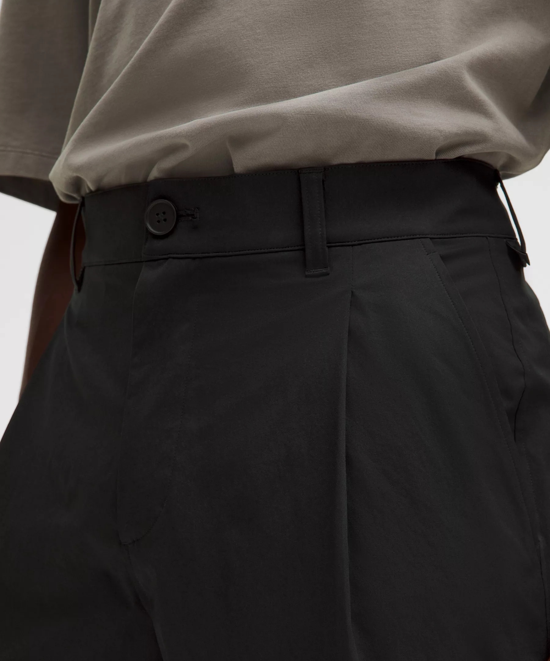 Woven Classic-Fit Pleated Trouser *Regular - 7