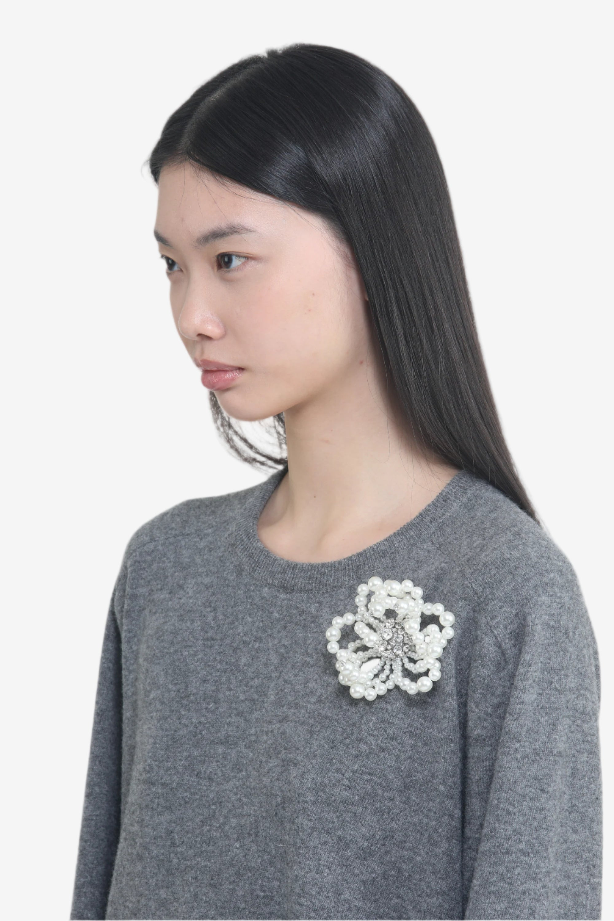 FLOWER-SHAPED PEARL BROOCH - 2