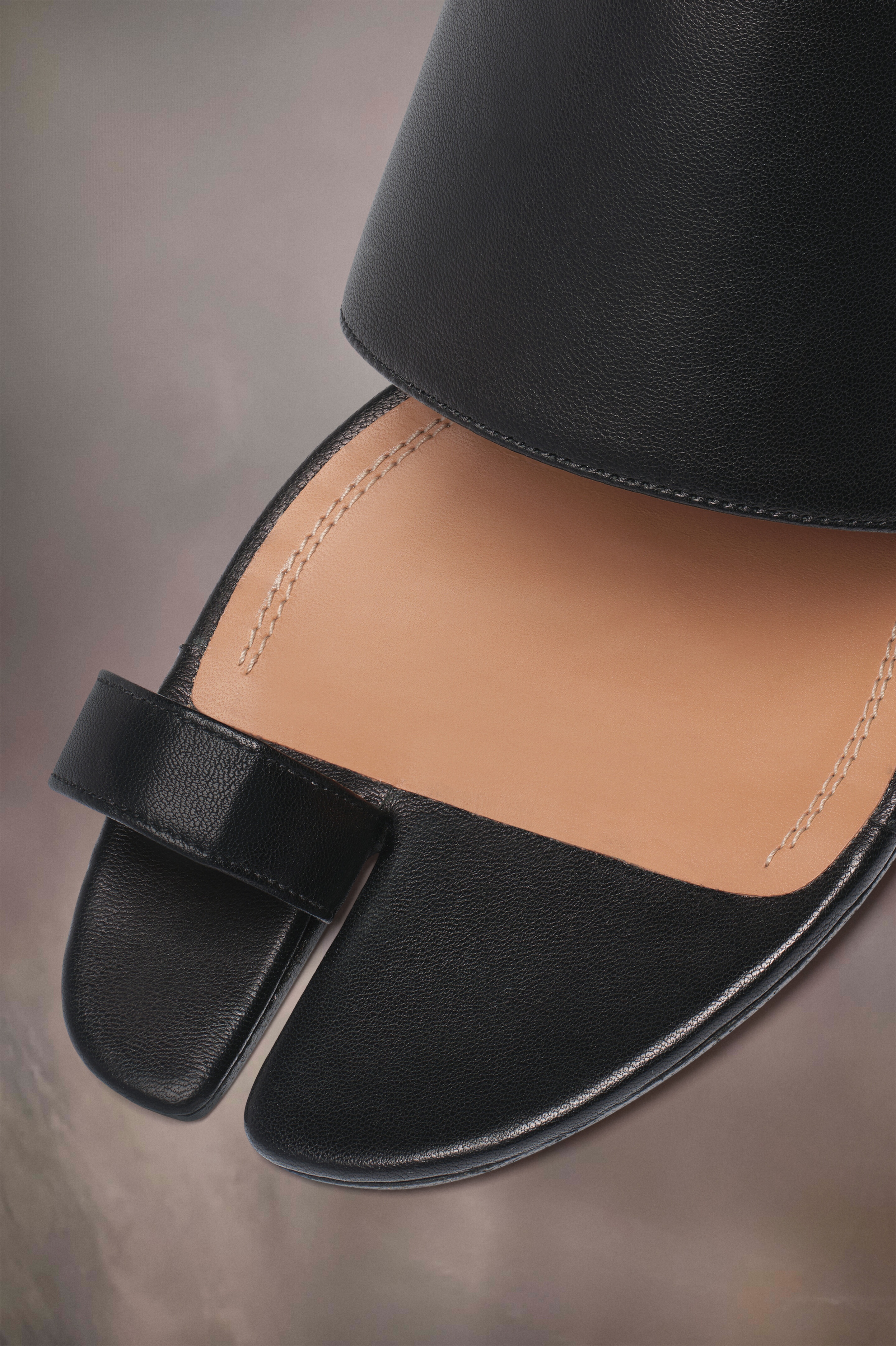 Maison Margiela Tabi low mules | REVERSIBLE