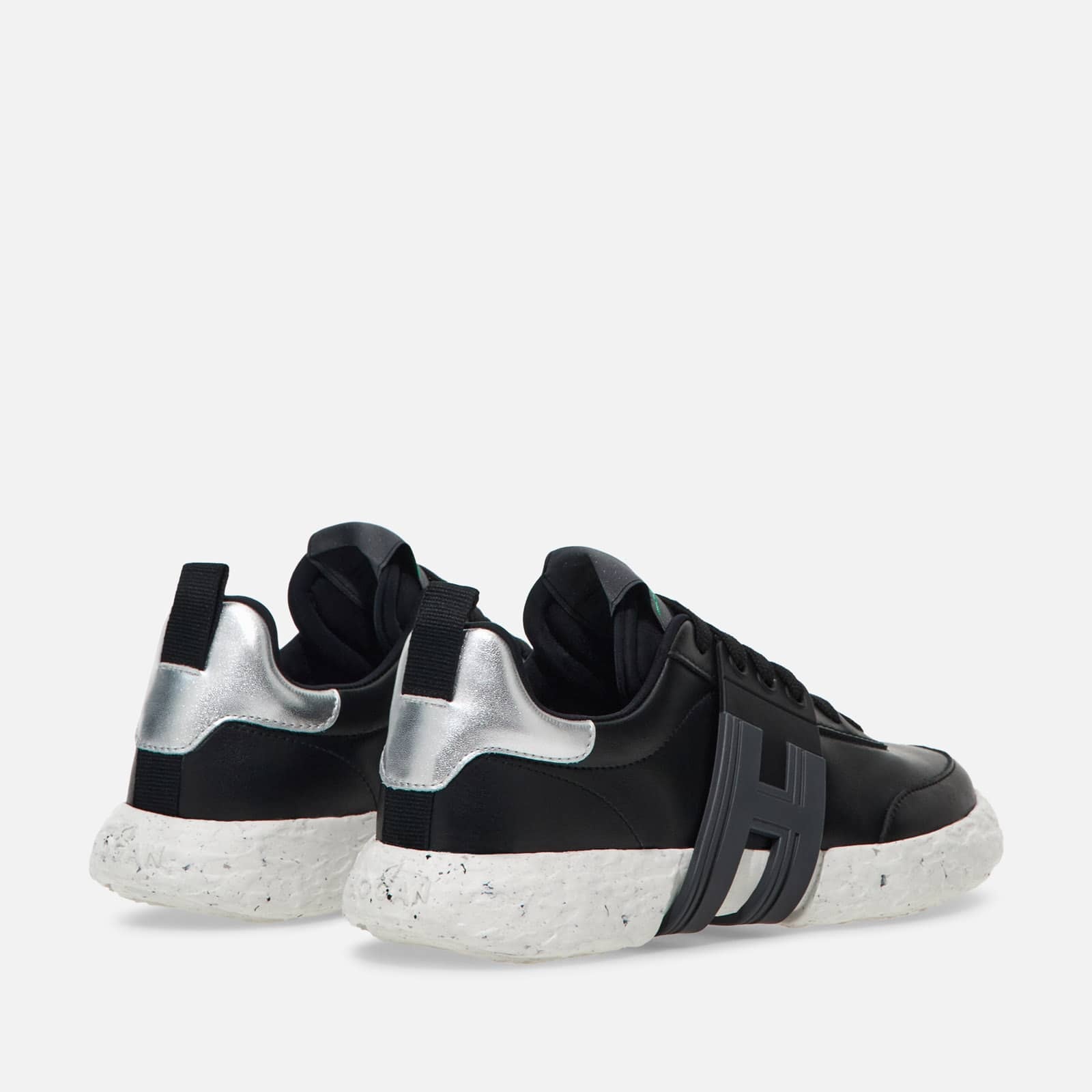 【送料&関税込】Hogan 3r Sneakers Hogan - HOGAN 3R BLANC Sneakers on labotte
