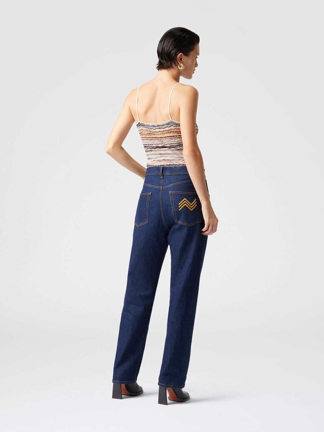Tank top in embossed viscose with lamé wave pattern - 3