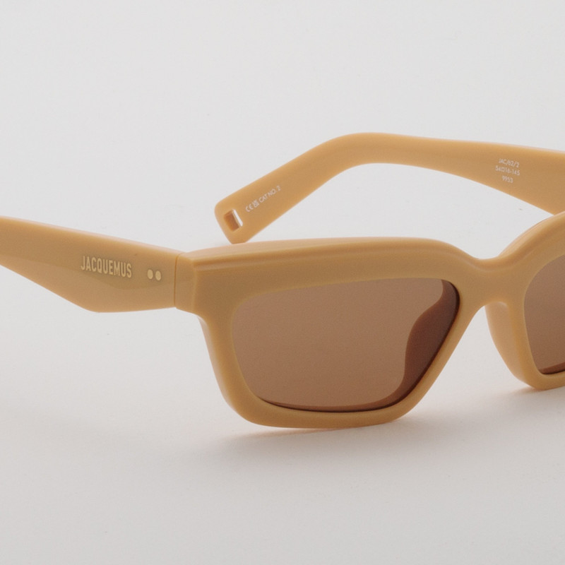 Salon Angular Sunglasses in Banana 3